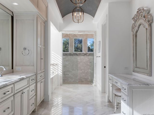 203 Wellesley Landing, Shavano Park, TX 78231