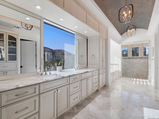 203 Wellesley Landing, Shavano Park, TX 78231