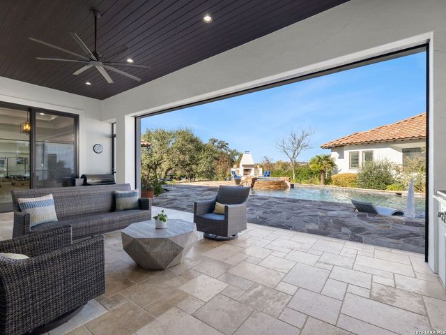 203 Wellesley Landing, Shavano Park, TX 78231