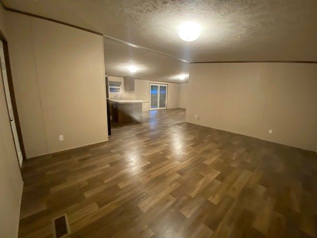 111 Pine Street, Ravenna, TX 75476