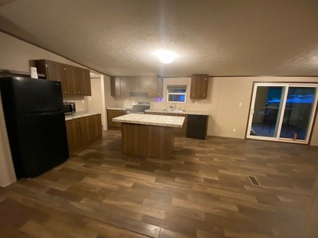 111 Pine Street, Ravenna, TX 75476