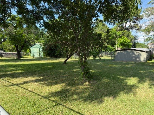 111 Pine Street, Ravenna, TX 75476