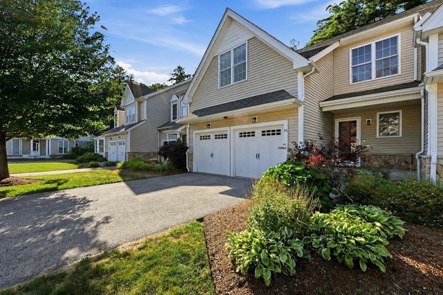 55 Pondside Dr 55, Bolton, MA 01740