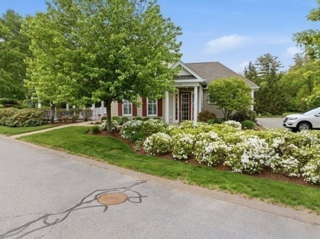 55 Pondside Dr 55, Bolton, MA 01740