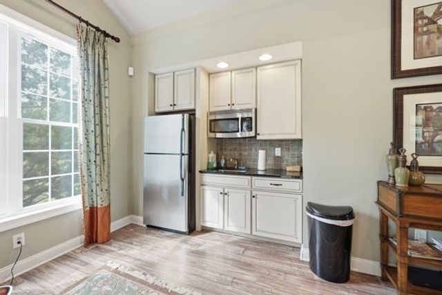 55 Pondside Dr 55, Bolton, MA 01740