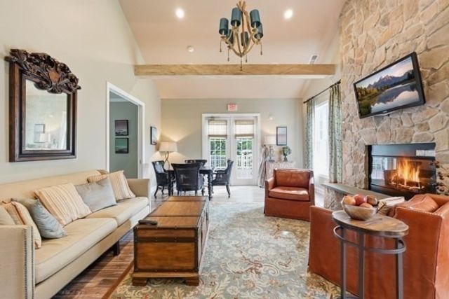 55 Pondside Dr 55, Bolton, MA 01740