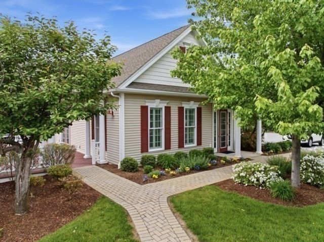 55 Pondside Dr 55, Bolton, MA 01740