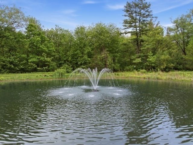 55 Pondside Dr 55, Bolton, MA 01740