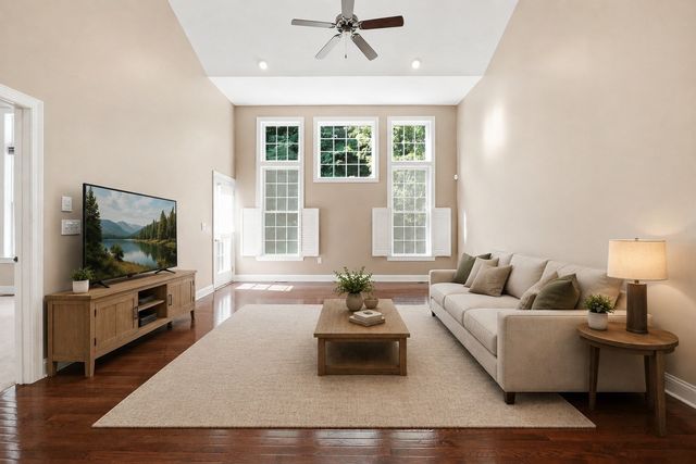 55 Pondside Dr 55, Bolton, MA 01740