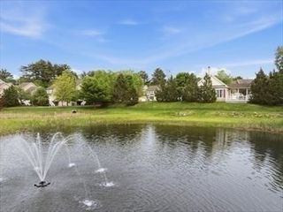 55 Pondside Dr 55, Bolton, MA 01740