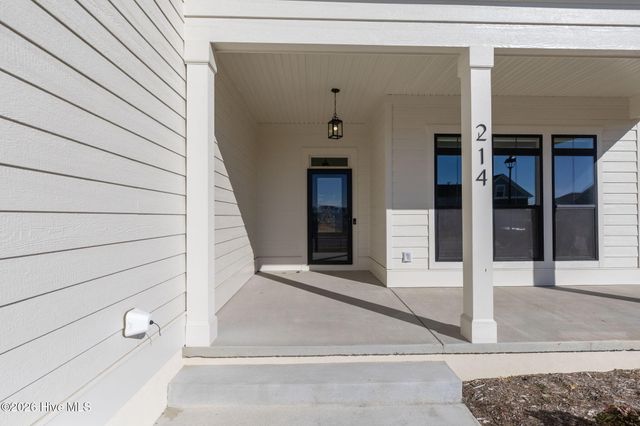 214 Arbormoor Lane, Moyock, NC 27958