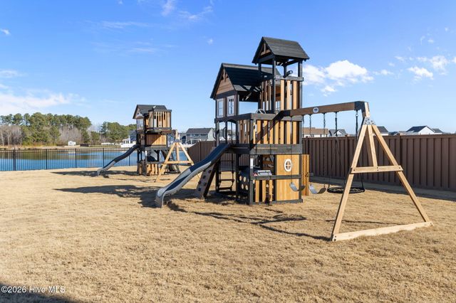 214 Arbormoor Lane, Moyock, NC 27958