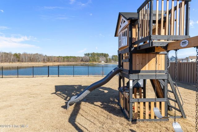 214 Arbormoor Lane, Moyock, NC 27958