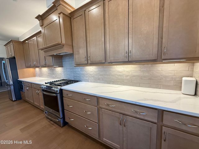 214 Arbormoor Lane, Moyock, NC 27958