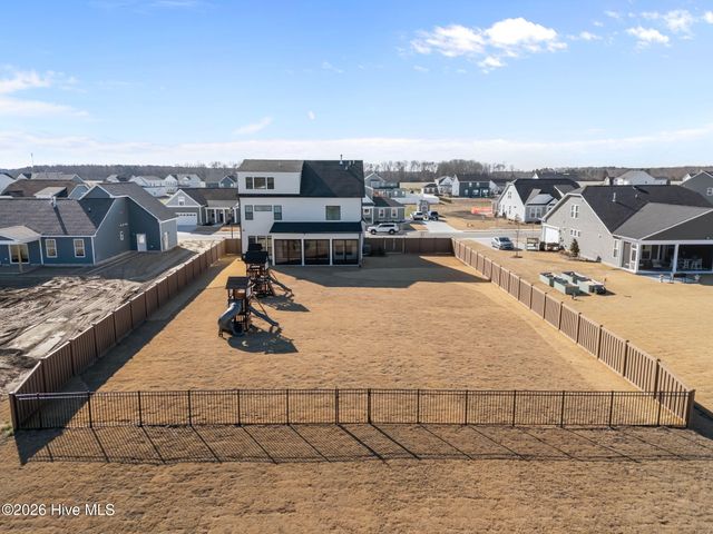 214 Arbormoor Lane, Moyock, NC 27958