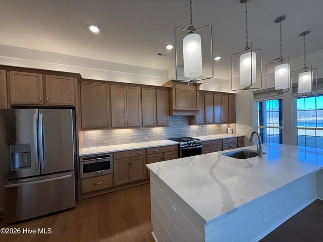 214 Arbormoor Lane, Moyock, NC 27958