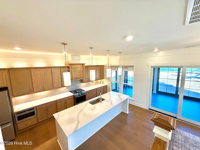 214 Arbormoor Lane, Moyock, NC 27958