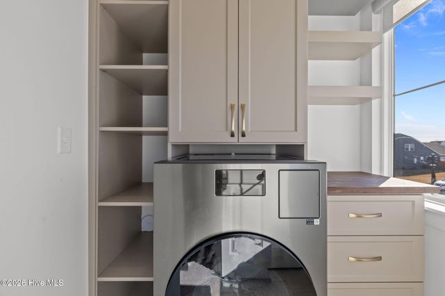 214 Arbormoor Lane, Moyock, NC 27958