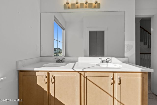 214 Arbormoor Lane, Moyock, NC 27958