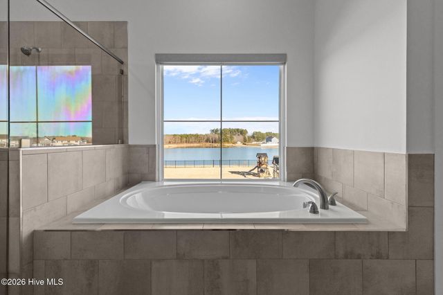 214 Arbormoor Lane, Moyock, NC 27958