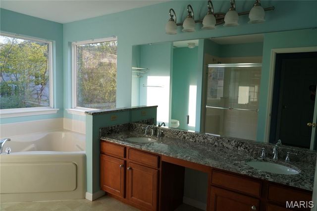 1420 Fenway Drive, Fenton, MO 63026