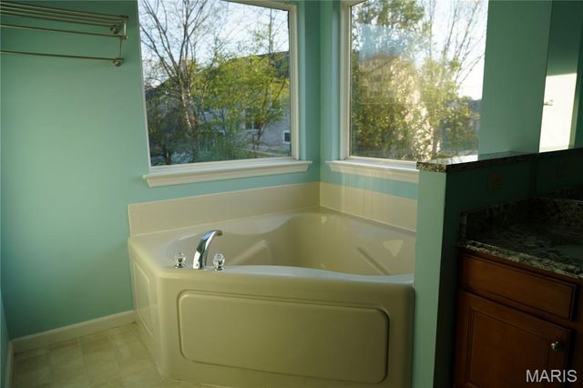 1420 Fenway Drive, Fenton, MO 63026