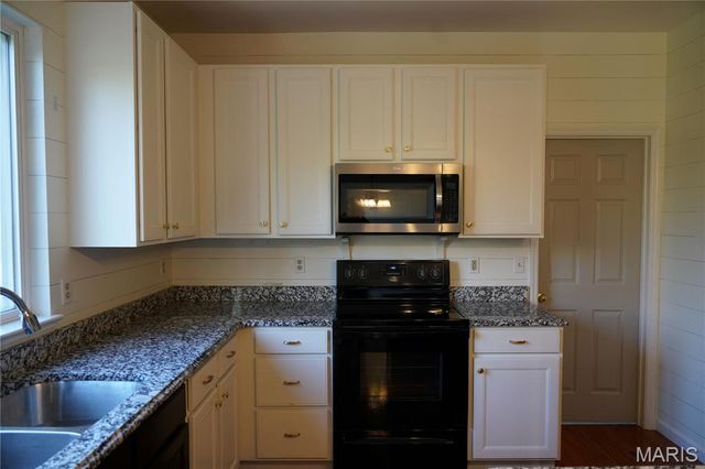 1420 Fenway Drive, Fenton, MO 63026