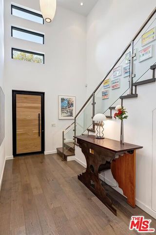 10521 Northvale Road, Los Angeles, CA 90064