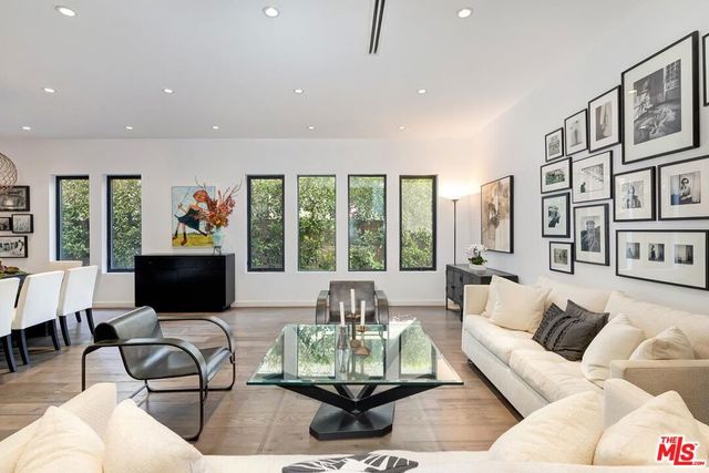 10521 Northvale Road, Los Angeles, CA 90064