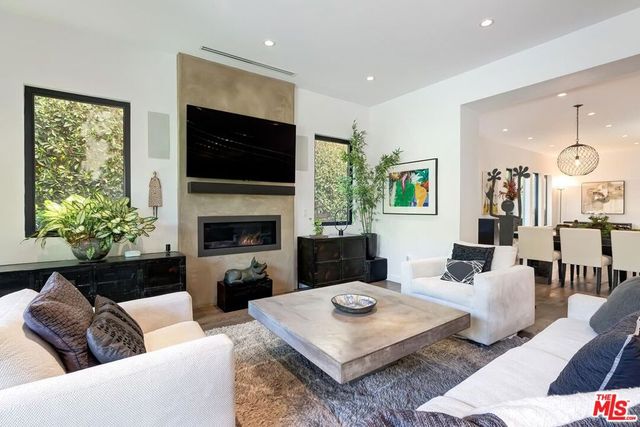 10521 Northvale Road, Los Angeles, CA 90064