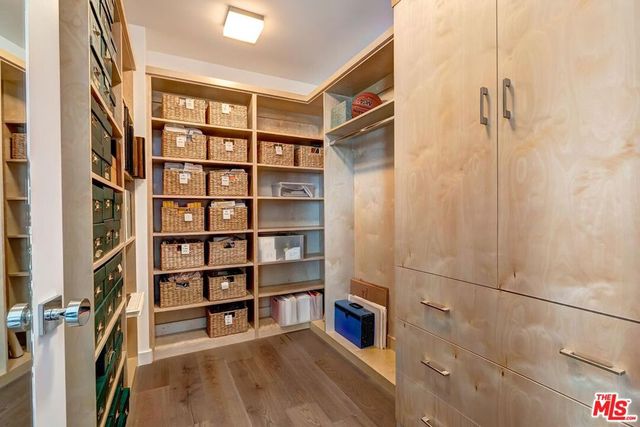 10521 Northvale Road, Los Angeles, CA 90064