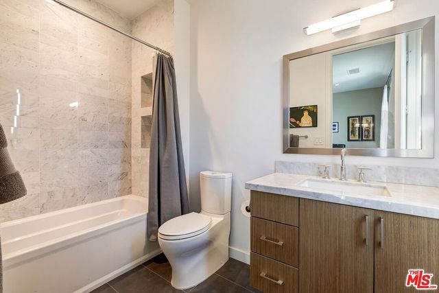 10521 Northvale Road, Los Angeles, CA 90064