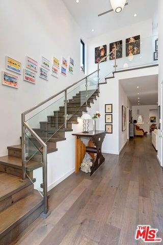 10521 Northvale Road, Los Angeles, CA 90064