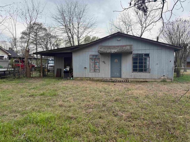 109 Shawnee St, Henderson, TX 75654