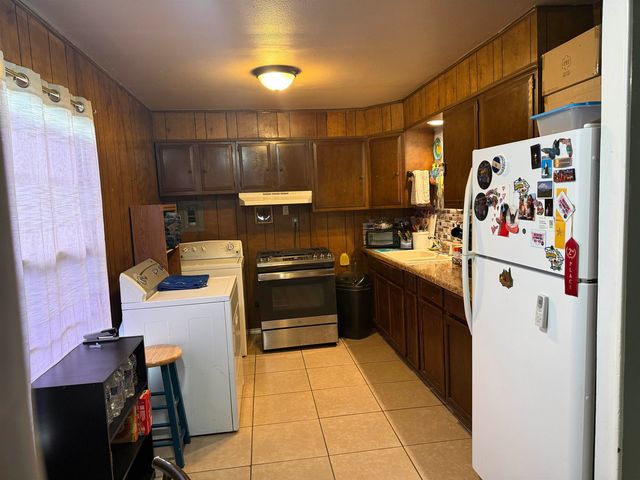 109 Shawnee St, Henderson, TX 75654