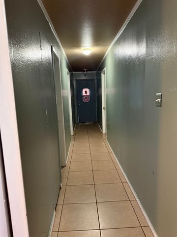109 Shawnee St, Henderson, TX 75654