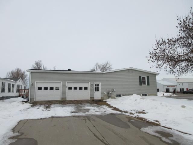 401 10th Avenue NW, West Fargo, ND 58078