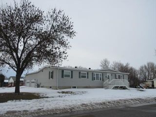 401 10th Avenue NW, West Fargo, ND 58078