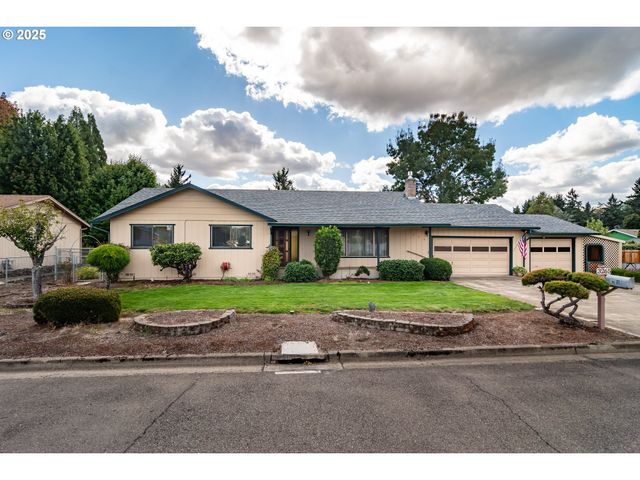 3265 W MOOSE Dr, Roseburg, OR 97471