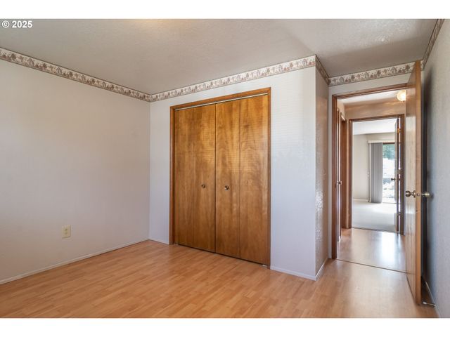 3265 W MOOSE Dr, Roseburg, OR 97471