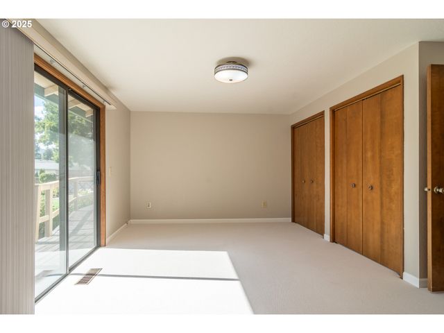 3265 W MOOSE Dr, Roseburg, OR 97471