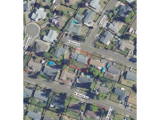 3265 W MOOSE Dr, Roseburg, OR 97471