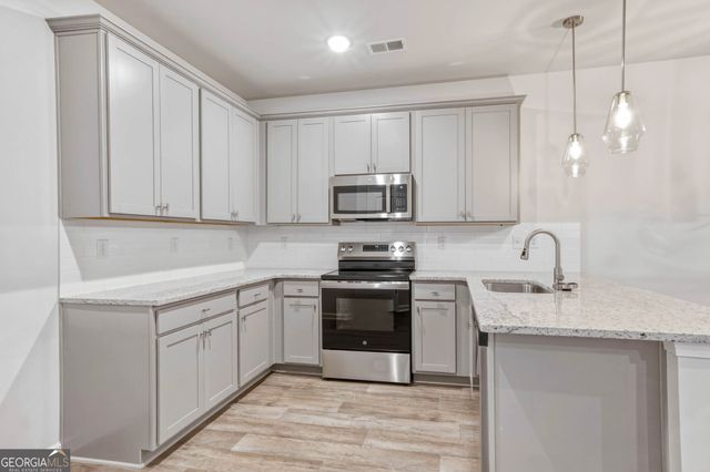 3638 PARKWAY JAMES Drive, Snellville, GA 30039