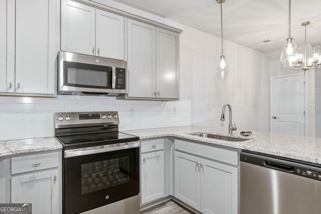 3638 PARKWAY JAMES Drive, Snellville, GA 30039