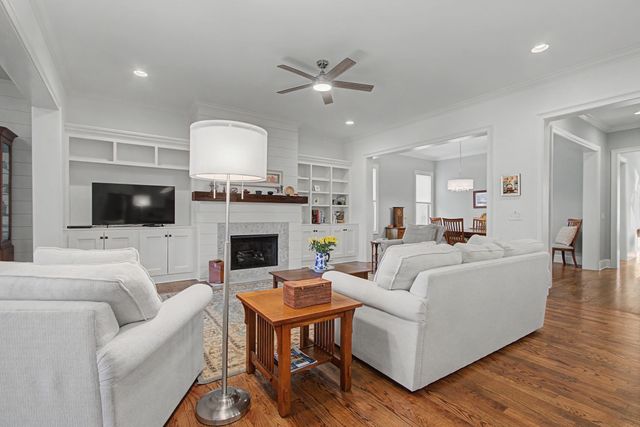 3062 Allenwood Dr, Thompsons Station, TN 37179