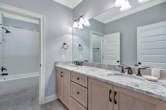 3062 Allenwood Dr, Thompsons Station, TN 37179