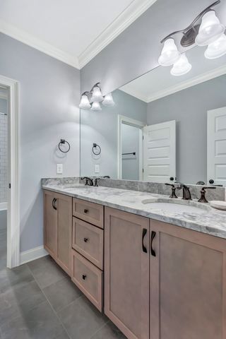 3062 Allenwood Dr, Thompsons Station, TN 37179