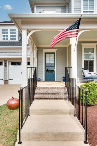 3062 Allenwood Dr, Thompsons Station, TN 37179