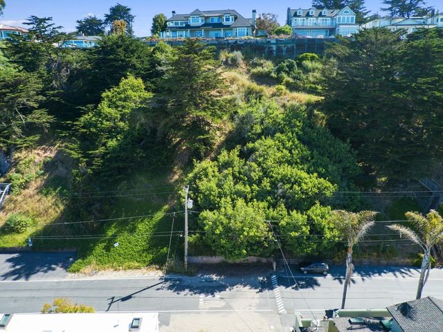 534 Beach Drive, Aptos, CA 95003