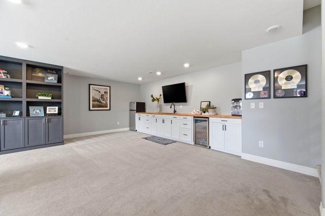 2733 N Eagle Ct, Wichita, KS 67226